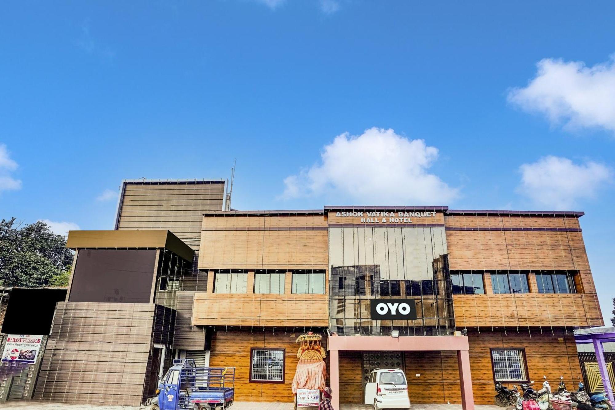 Oyo Flagship Hotel Ashok Vatika Banquet Hall Ranchi Esterno foto